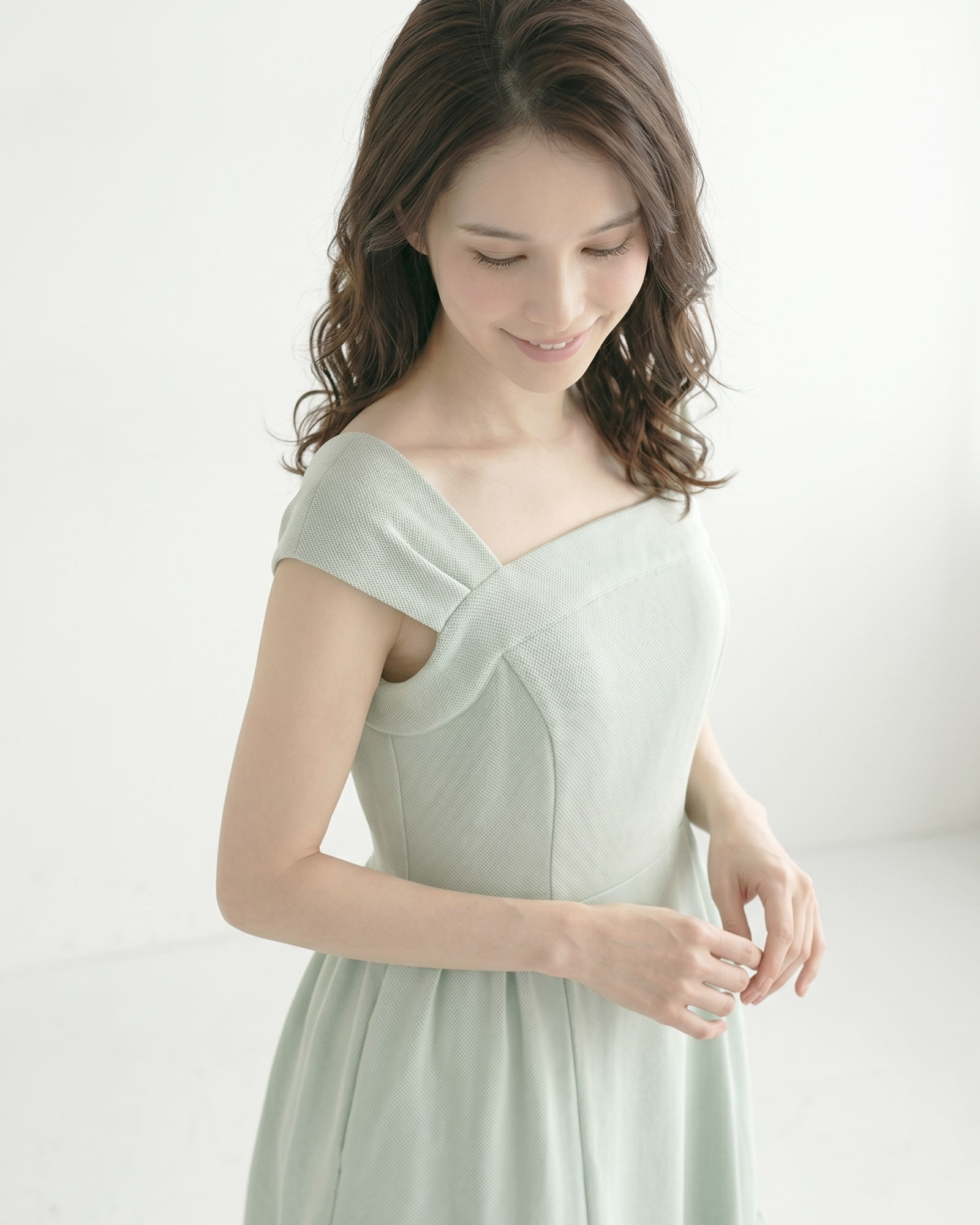 【ワンピース ヴァカンス】春 夏 きれいめ キレイめ 上品 シンプル 膝丈 ロング ノースリ お家洗い可 レディース レジーナ 神戸_2