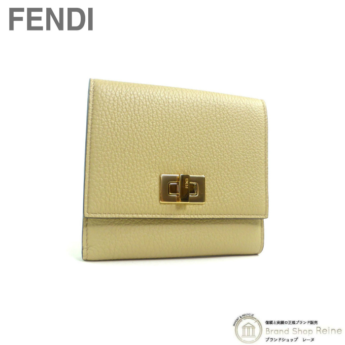 フェンディ （FENDI） ピーカブー ミディアム ウォレット コンパクト