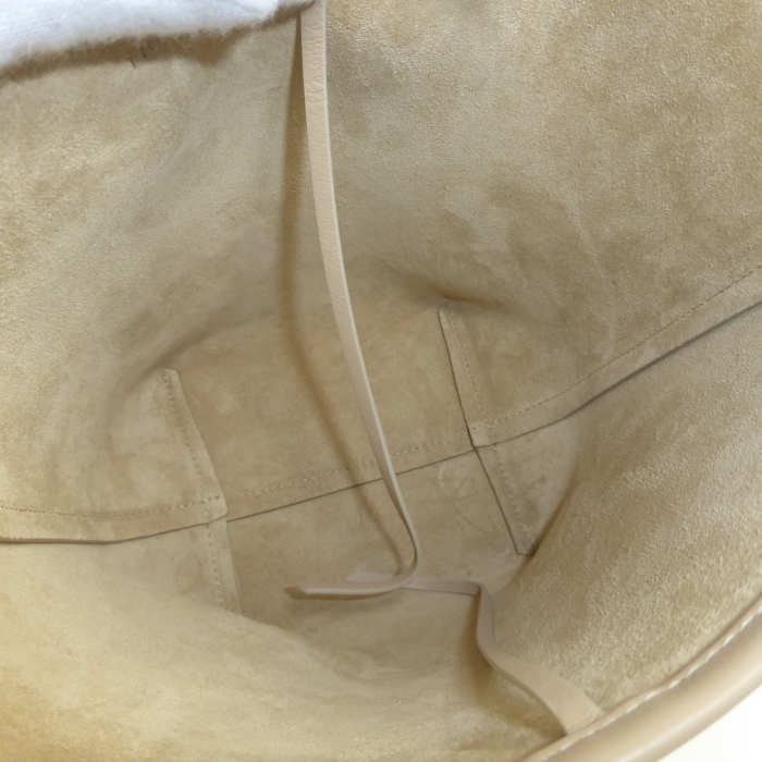 国内即発【The Row】Small N/S Park Tote W1314 デューン Small N/S Park レザートートバッグ タン – The Row