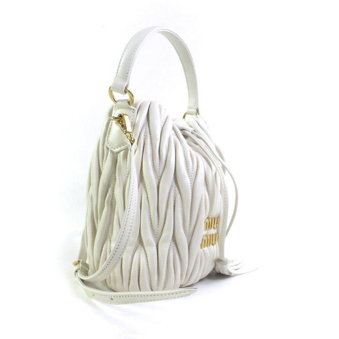 【セール】ミュウミュウ☆ビジューバケットバッグ☆5BE085 2D5H ブラック マテラッセレザー バケットバッグ | Miu Miu
