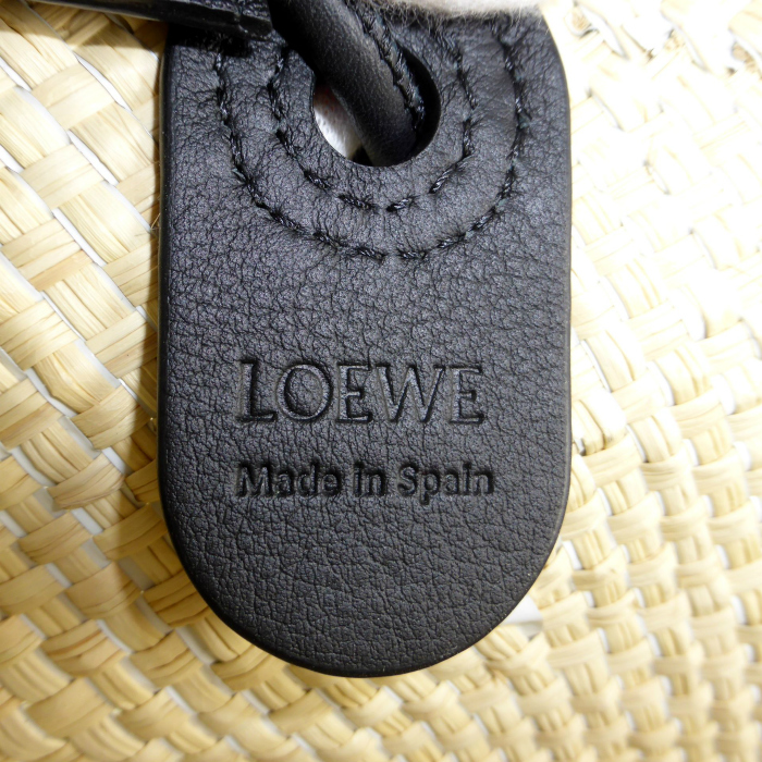 極美品　LOEWE アナグラムバスケットバック　ミディアム LOEWE】アナグラム バスケットバッグ ミディアムサイズ (LOEWE