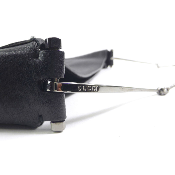 GUCCI（グッチ） レザー セミショルダー バッグ 肩掛け ポーチ付き