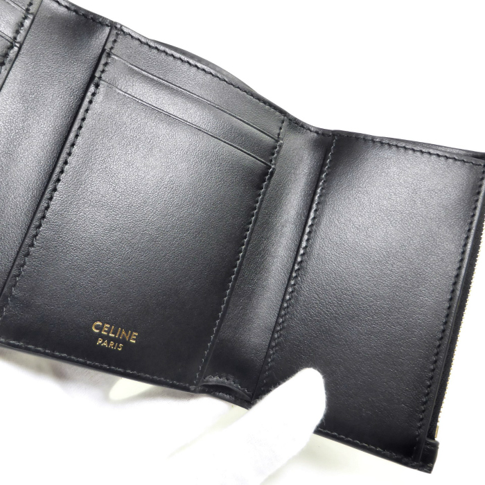 【極美品】セリーヌ ファイン ストラップウォレット ニノ 三つ折り財布 黒 CELINE】セリーヌ ファイン ストラップウォレット ニノ 財布 (CELINE