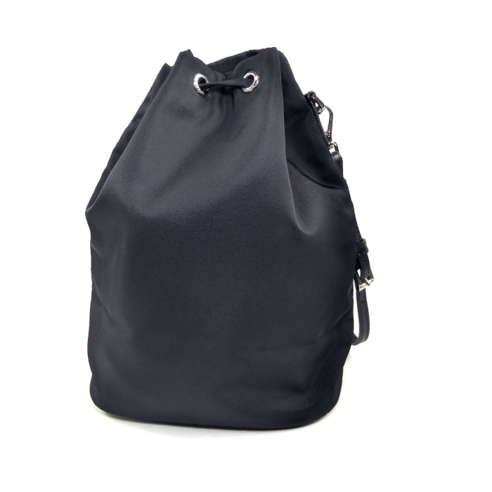 PRADA（プラダ） Re-Nylon テスート ナイロン ポーチ ドローストリング