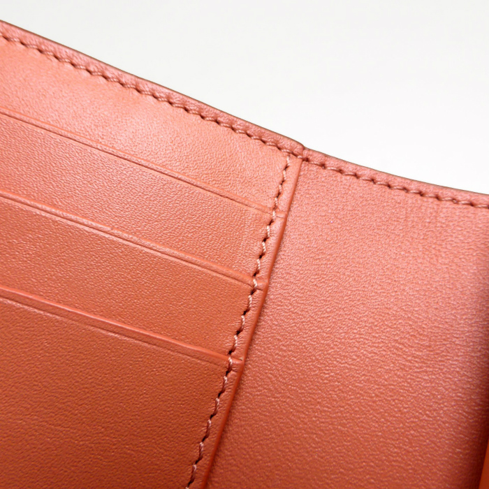 【美品】ロエベ LOEWE ジップパース ノット ミニ財布 タン パパイヤ LOEWE（ロエベ） ノット コンパクト ウォレット 二つ折り 財布
