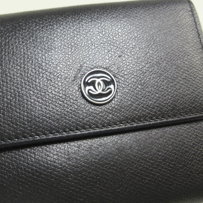 CHANEL（シャネル） ココボタン Wホック 三つ折り コンパクト 財布