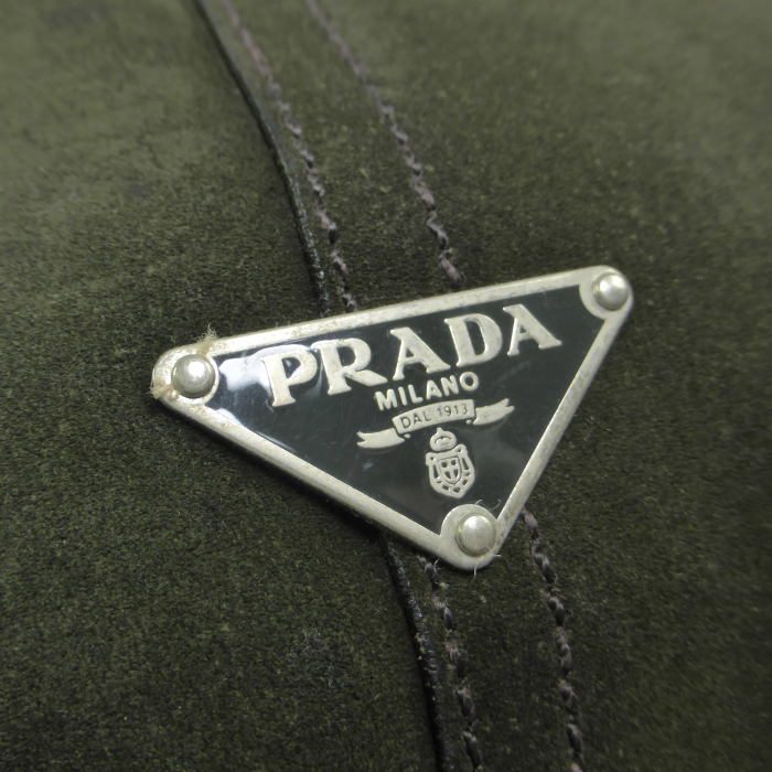 PRADA（プラダ） スエード ショルダーバッグ 肩掛け トライアングル
