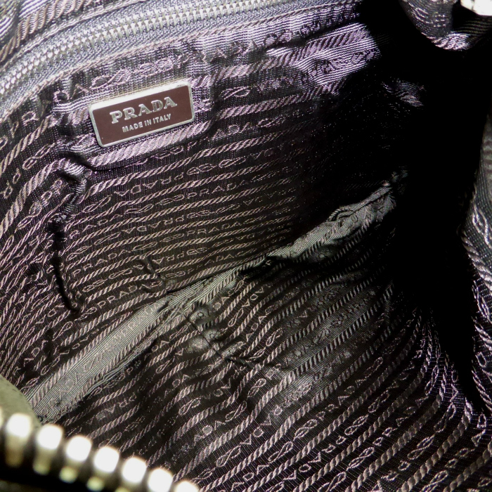 PRADA（プラダ） スエード ショルダーバッグ 肩掛け トライアングル