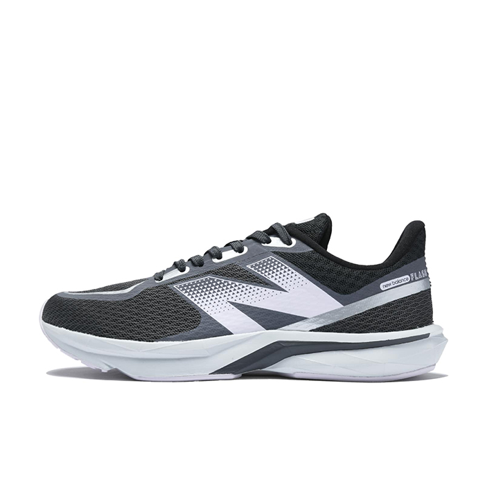 New Balance（ニューバランス） DynaSoft Flash v7 GP7 グレー WFLSH B