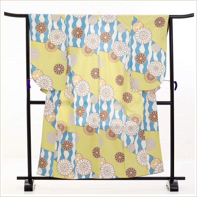 ジュニアきもの　サイズ130 衿付きジュニア振袖（帯・半衿・伊達締め付き）7〜12歳｜仕立屋