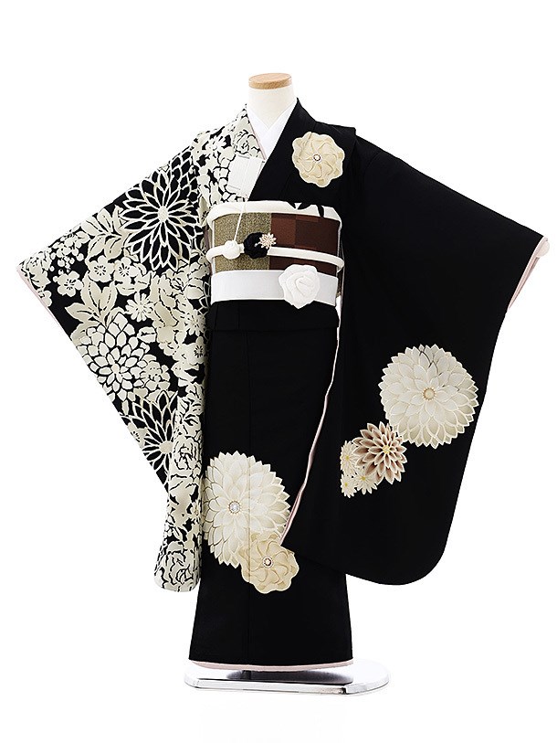 七五三 753 着物 七歳 四つ身着物 黒地友禅柄 新品 送料込み k4132t