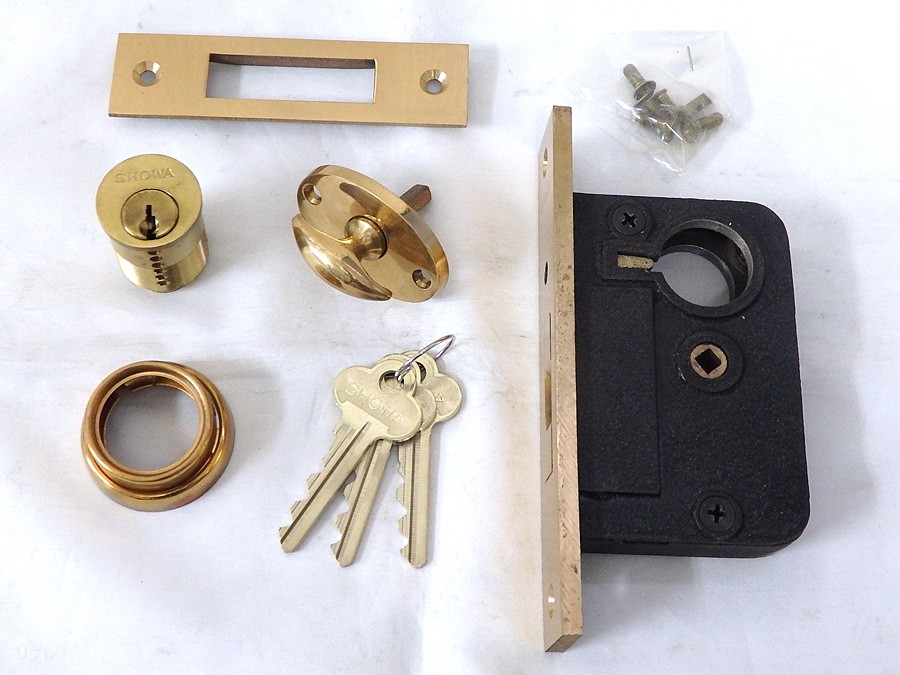 旧ショウワ社(昭和ロック) 真鍮鋳物製箱錠 No.8415 バックセット40 