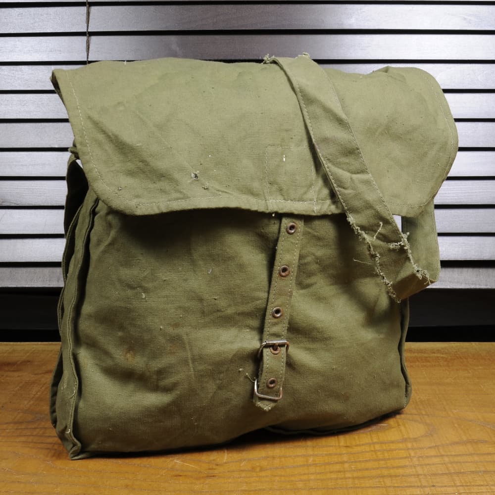 ドイツ軍放出品 パイロットバッグ 85L 大型 [ 破損あり ] ドイツ連邦軍