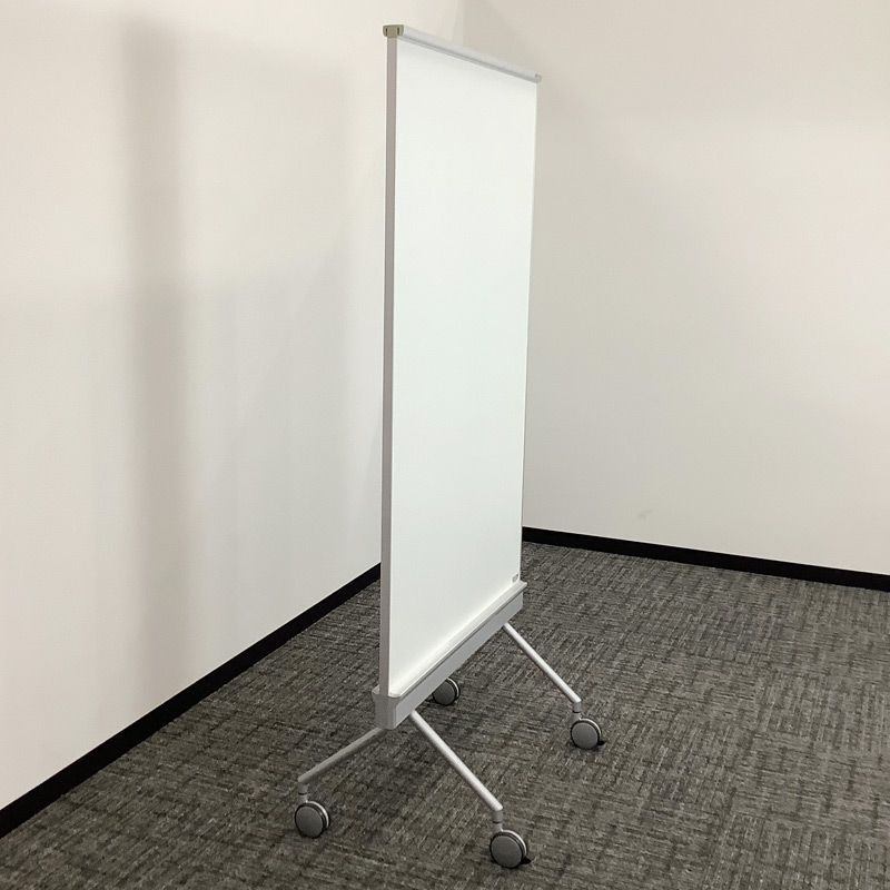 ホワイトボード中古品　おまけ付き オカムラ（okamura） 中古 ホワイトボード 両面式 キャスター付 地域