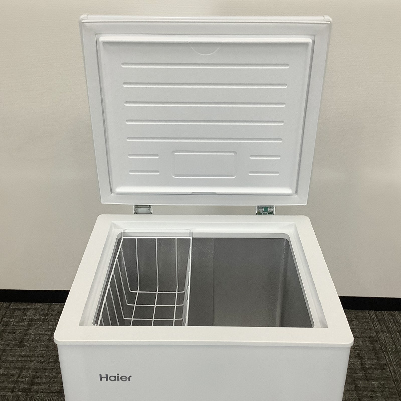 爆買 再生品 冷凍庫 100L 上開き 2025年製 ハイアール ホワイト 幅