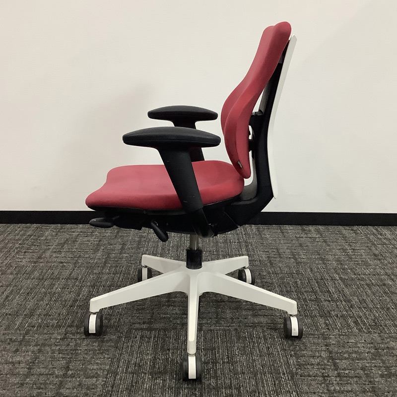 イトーキ（ITOKI） 中古 オフィスチェア カシコチェア 肘付き レッド 