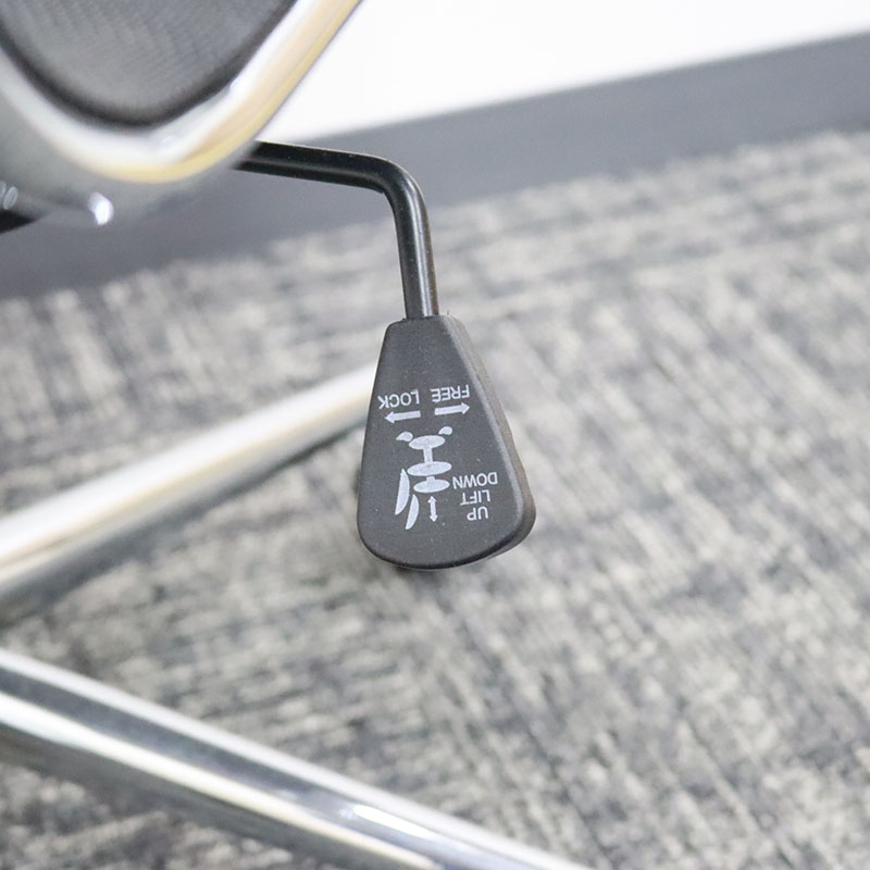 在庫処分【中古】オフィスチェア 肘付き 幅580×奥行600×高さ1000 在庫処分【中古】オフィスチェア 肘付き 幅580×奥行600×高さ1000