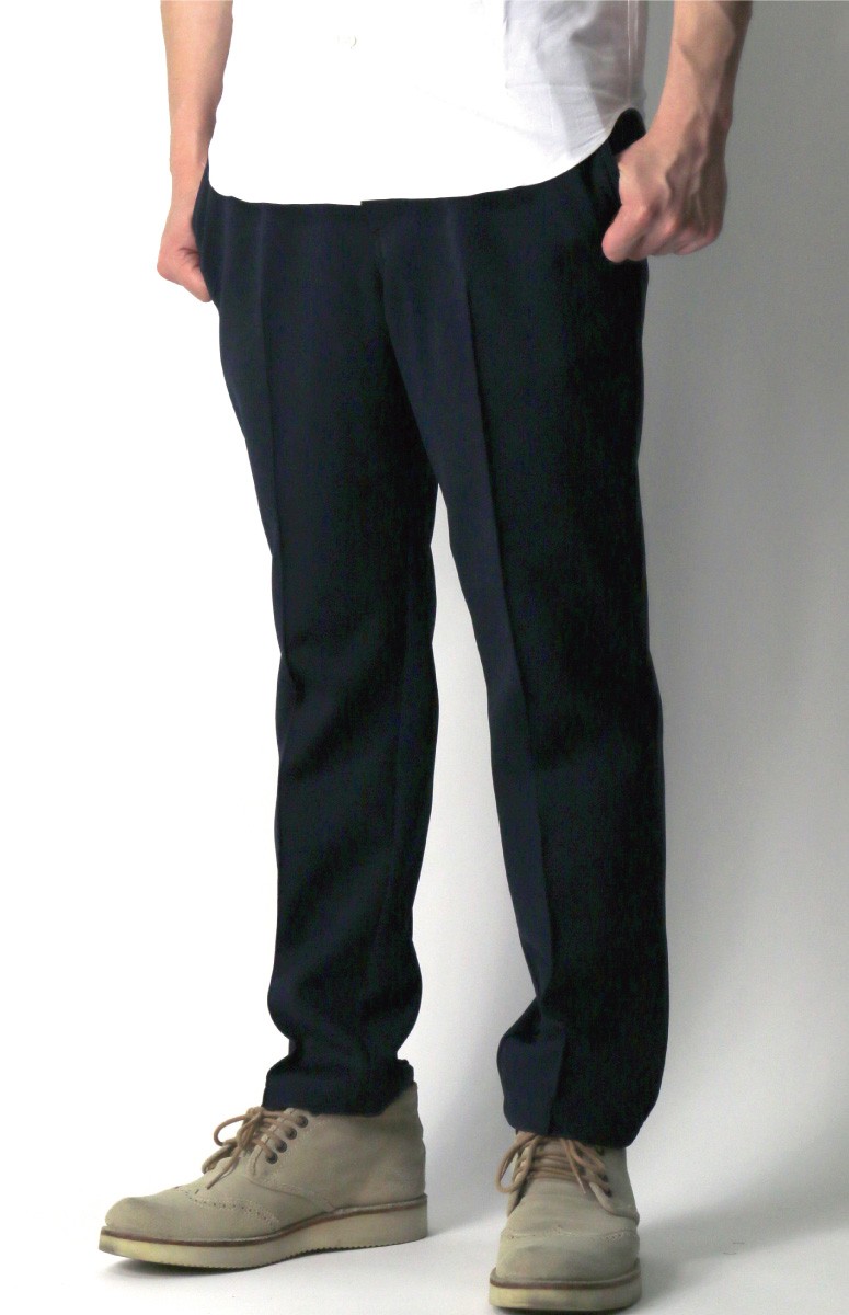 未使用美品　FRED PERRY フレッドペリー　トラックパンツ　ジャージ FRED PERRY - FRED PERRY（フレッドペリー）レディース フレア