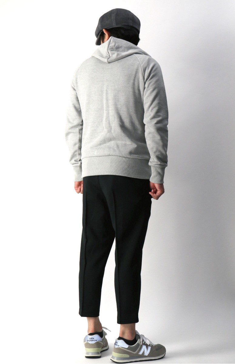 未使用美品　FRED PERRY フレッドペリー　トラックパンツ　ジャージ FRED PERRY フレッドペリー トラックパンツ ジャージ - メルカリ