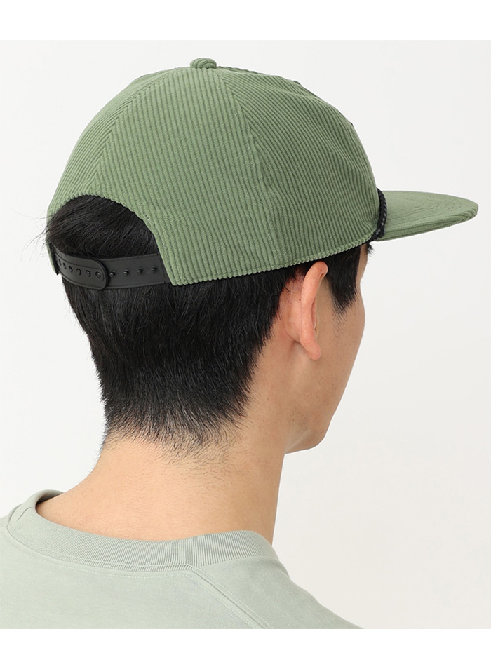 Columbia コロンビア コーデュロイラチェットストラップスナップ
