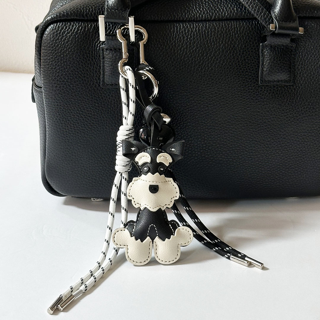 黒レザー　ショルダーバッグ　ポシェット　犬チャーム付き 楽天市場】【マラソンクーポン配布中】カラビナDOGミニポーチ バッグ