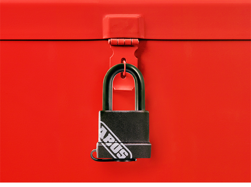 南京錠 おしゃれ 耐水 軽量 頑丈 防犯グッズ 樹脂製保護カバー ABUS