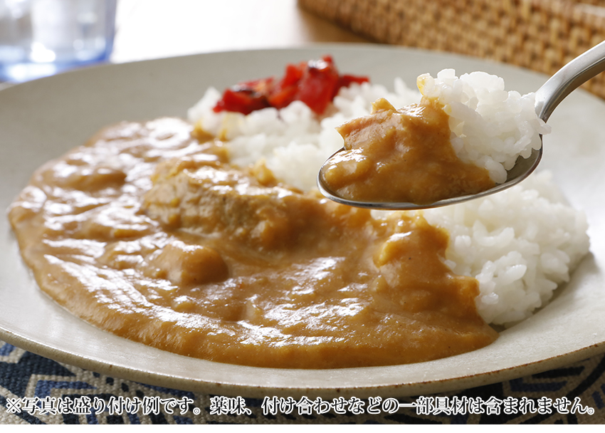 ポークカレー　盛り付け例