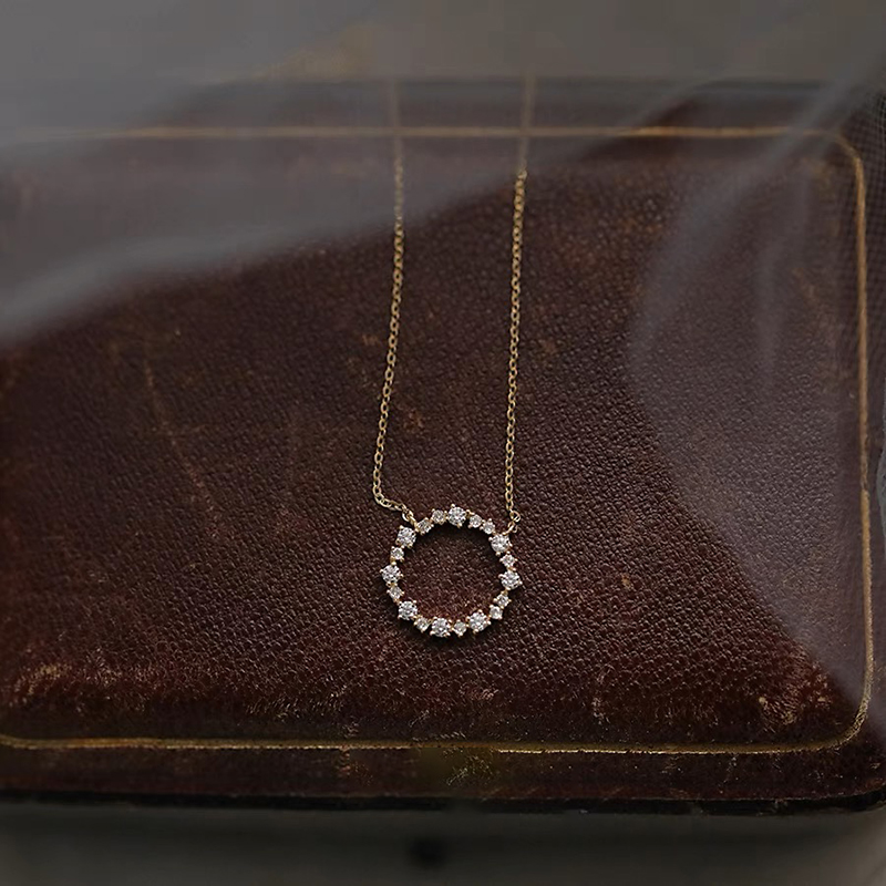 ネックレス レディース サークル ジルコニア SV925 18金仕上げ ゴールド 華奢 上品 小粒 ダイヤ風 ペンダント 40cm 人気 誕生日 プレゼント 記念日 母の日 |  | 08