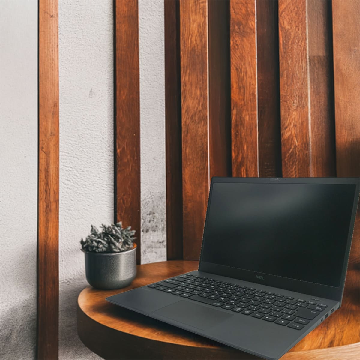 VersaPro 2025年6月入荷!!ノートパソコン 中古 Core i7 第10世代