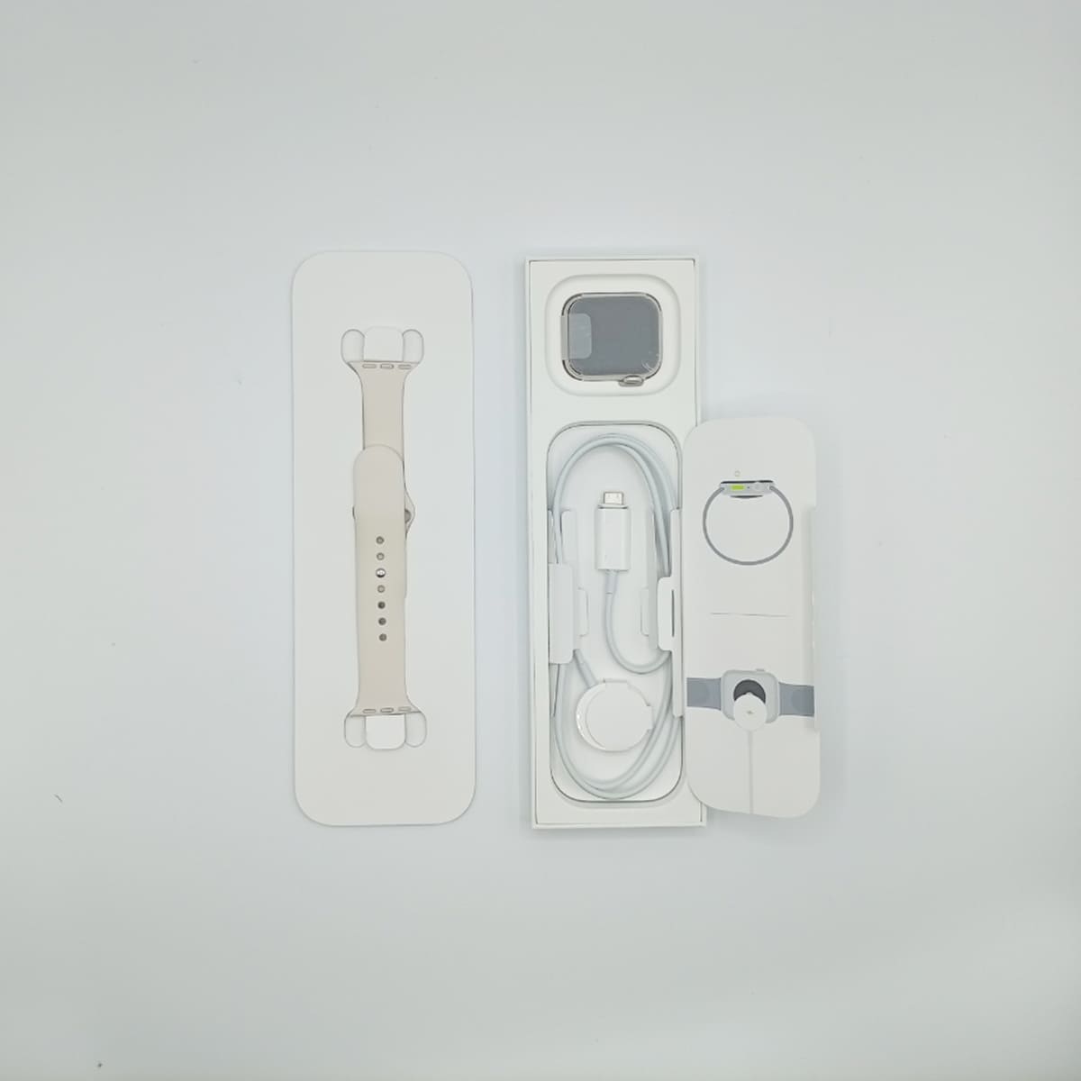 アップルウォッチ Apple Watch A2722 中古 ストレージ32GB RETINAディスプレイ ミッドナイト スターライト GPS 40mmの画像