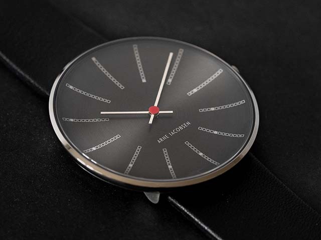 ARNE JACOBSEN アナログ手巻き時計 ブラック ARNE JACOBSEN(アルネヤコブセン)】おすすめウォッチのご紹介