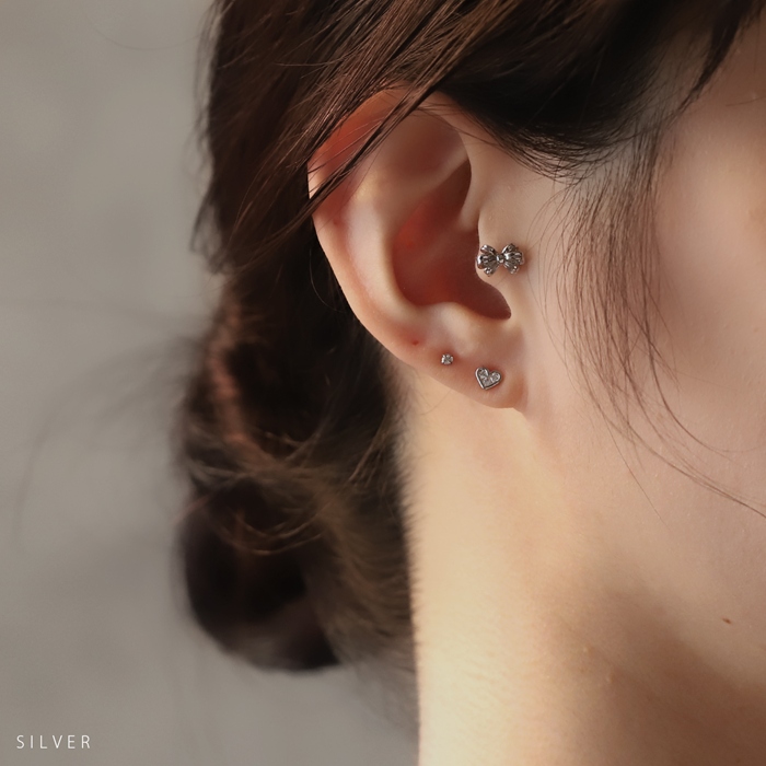 軟骨ピアス 16G ボディピアス リボン りぼん バレエコア 上品 ストレートバーベル サージカルステンレス 片耳用 | 凛 RIN | 10