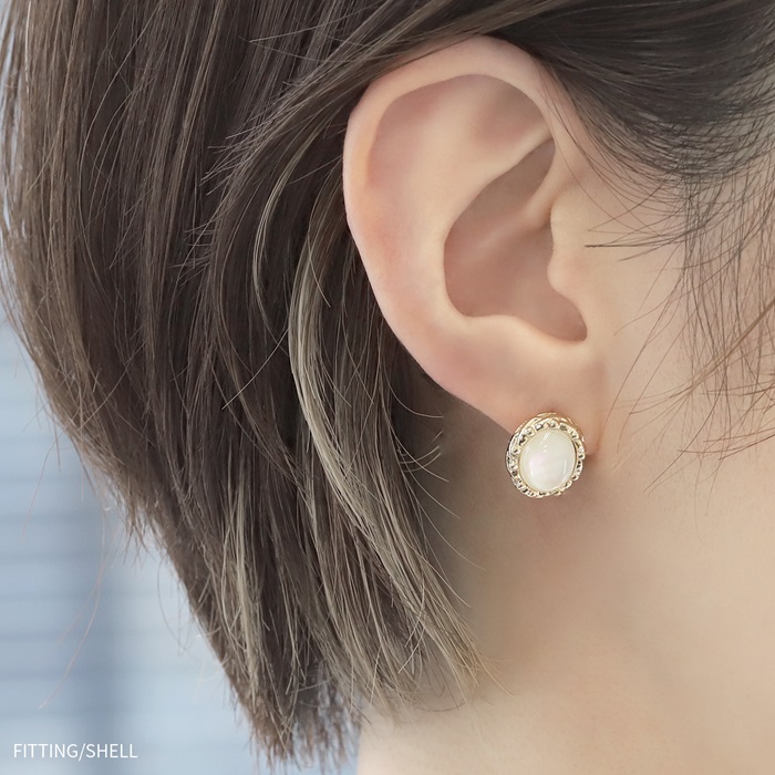 ピアス レディース チタンポスト 金属アレルギー対応 アンティーク調 シェルホワイト パール 『両耳用・2個セット』 | 凛 RIN | 08