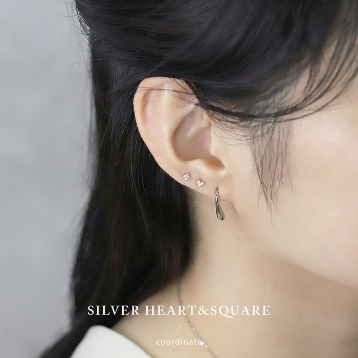 ピアス 小ぶり レディース チタン キラキラ 18金 18Kコーティング ハート スクエア 小さい 可愛い 『両耳用・2個セット』 | 凛 RIN | 10