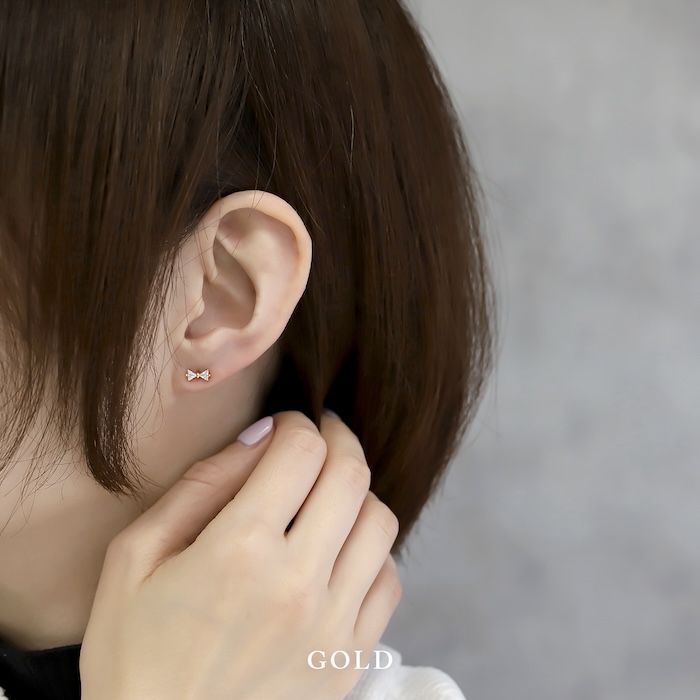 ピアス 小ぶり レディース リボン りぼん チタン キラキラ 金属アレルギー対応 可愛い 『両耳用・2個セット』 | 凛 RIN | 05