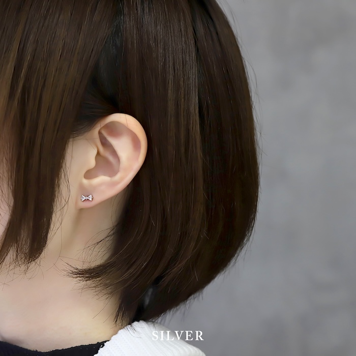 ピアス 小ぶり レディース リボン りぼん チタン キラキラ 金属アレルギー対応 可愛い 『両耳用・2個セット』 | 凛 RIN | 07