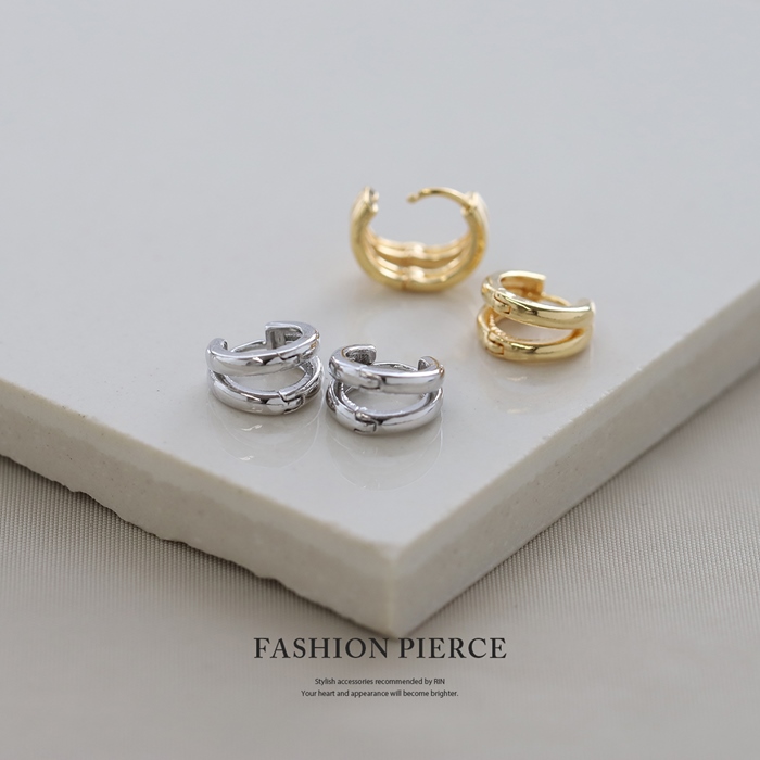 ダブルリングピアス