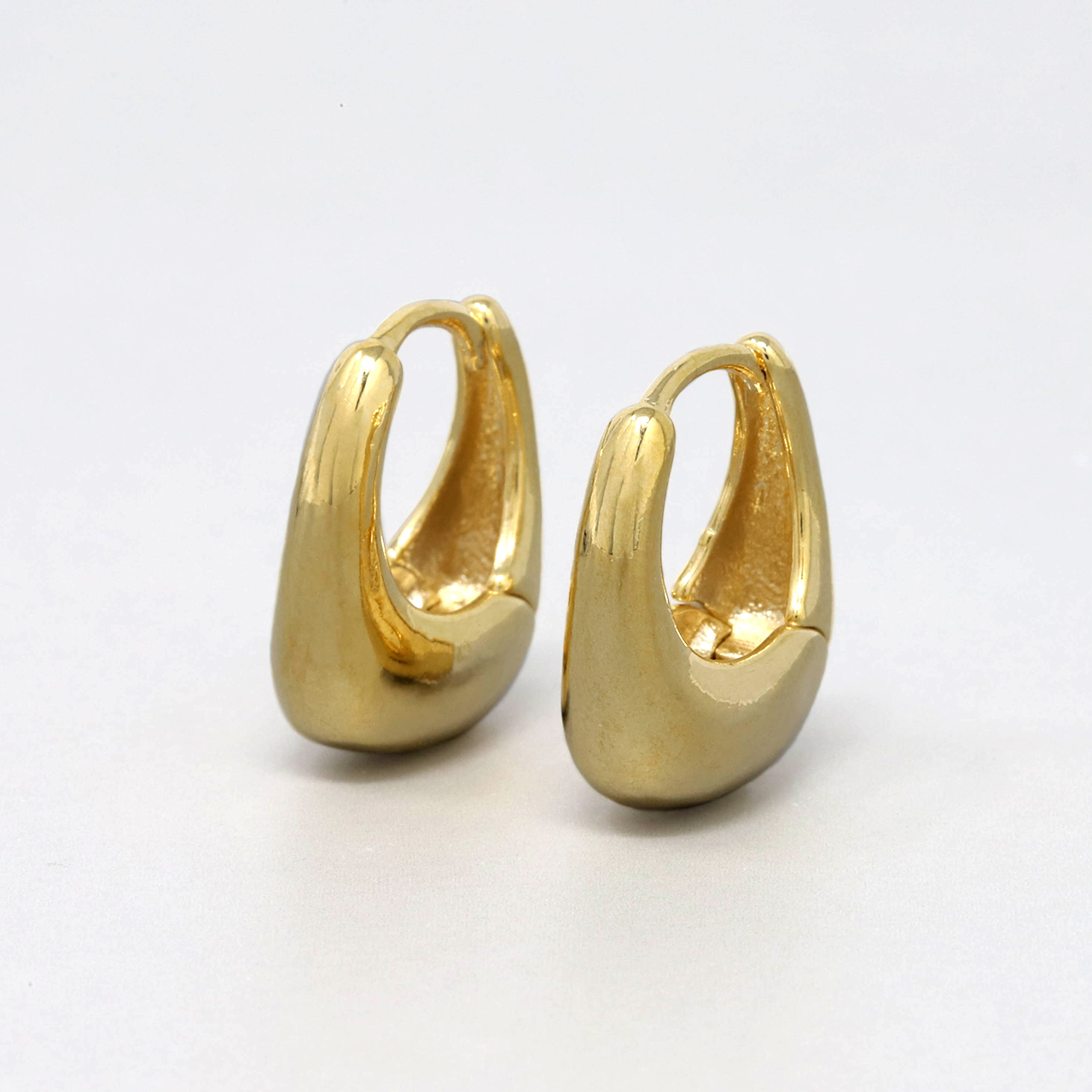 凛 RIN ピアス リングピアス しずく 雫 大きめ ドロップ 上品 フープ