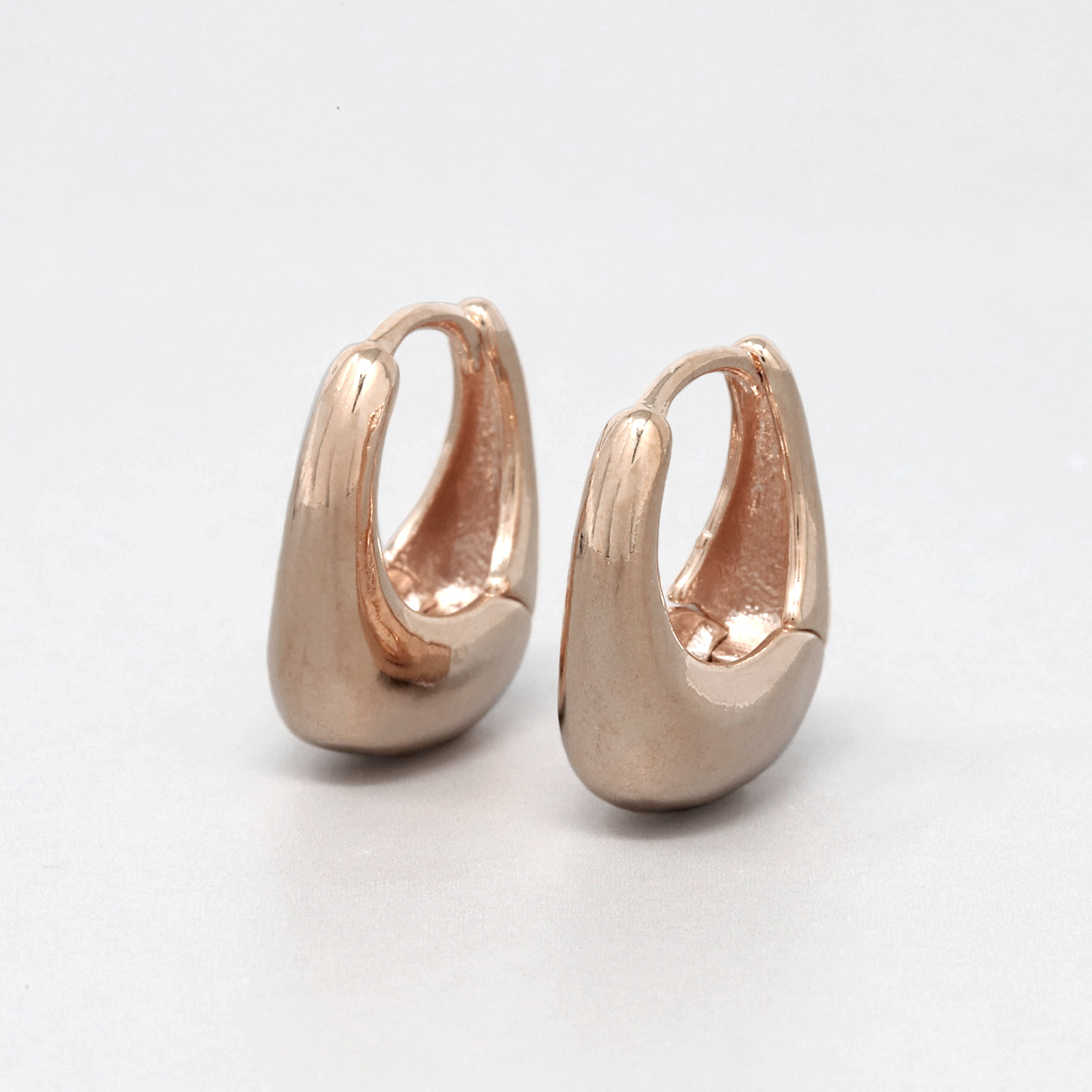 凛 RIN ピアス リングピアス しずく 雫 大きめ ドロップ 上品 フープ