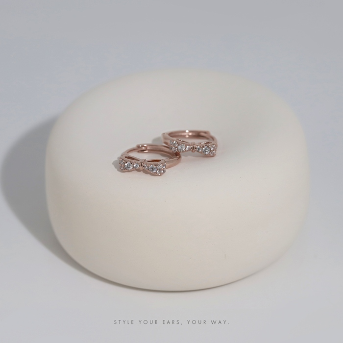 ピアス アクセサリー リングピアス りぼん 小ぶり 上品 きれい フープ ピアス 耳 耳たぶ 【両耳用・2個売り】 | 凛 RIN | 02