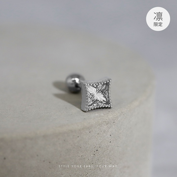 軟骨ピアス 16G ボディピアス スクエア 四角 シンプル スタイリッシュ ストレートバーベル サージカルステンレス 片耳用 | 凛 RIN | 02