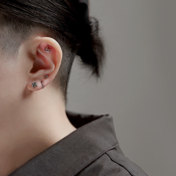 軟骨ピアス 16G ボディピアス スクエア 四角 シンプル スタイリッシュ ストレートバーベル サージカルステンレス 片耳用 | 凛 RIN | 06