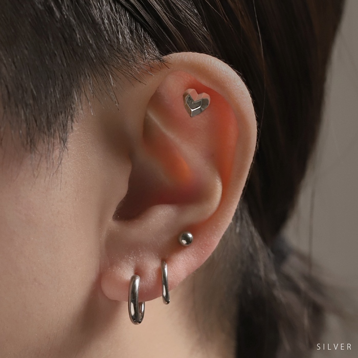 凛 RIN 軟骨ピアス 16G ボディピアス ハート ポリゴン スタイリッシュ