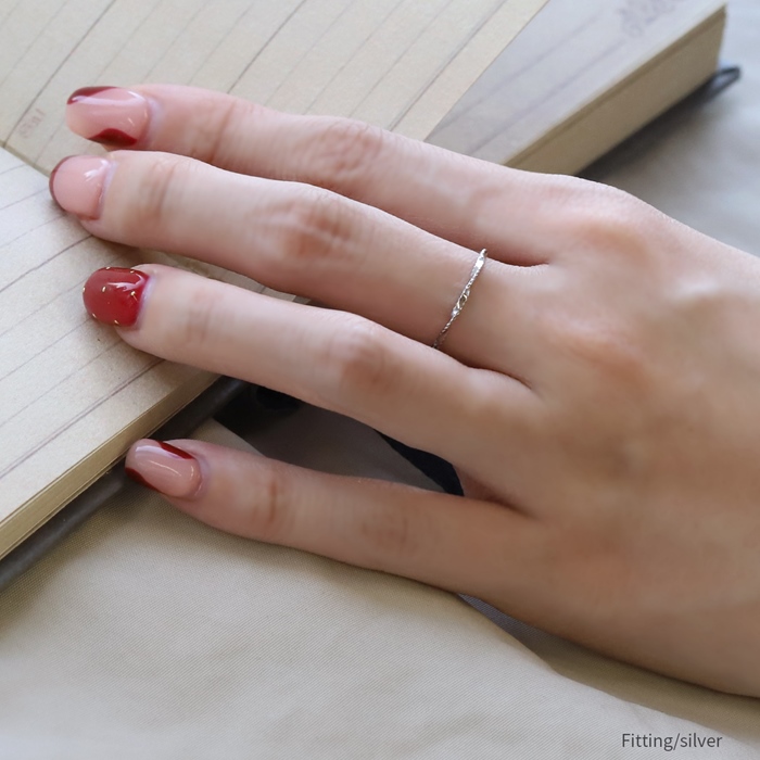 指輪 レディース リング 細い 華奢 ねじり ツイスト 可愛い おしゃれ 18Kコーティング 18金 人差し指 | 凛 RIN | 08