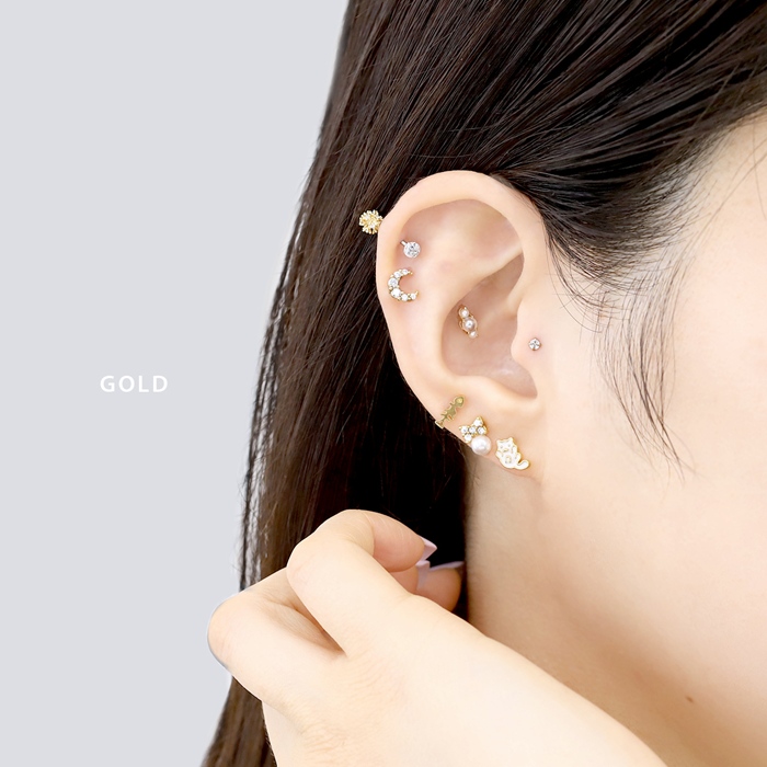 凛 RIN ボディピアス 月 軟骨 16G ムーン ジュエル 宇宙 キラキラ