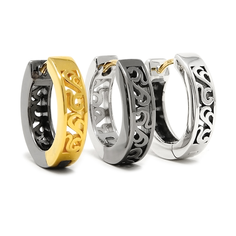 VERSACE ゴールド フックピアス ライオンヘッド VERSACE ゴールドライオンフープピアス - メルカリ