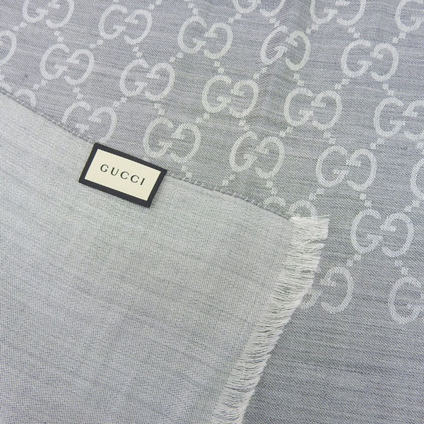 GUCCI（グッチ） マフラー ストール レディース ライトグレー GG 冬