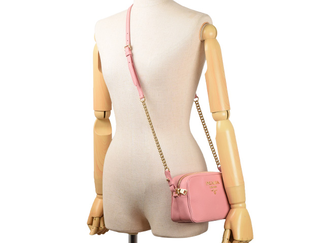 【セール】プラダ ロゴチェーンショルダーバッグ☆1BH189 楽天市場】PRADA プラダ チェーンウォレット 1DH029 QWA