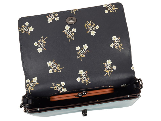 COACH（コーチ） バッグ ショルダーバッグ 斜めがけ シグネチャー