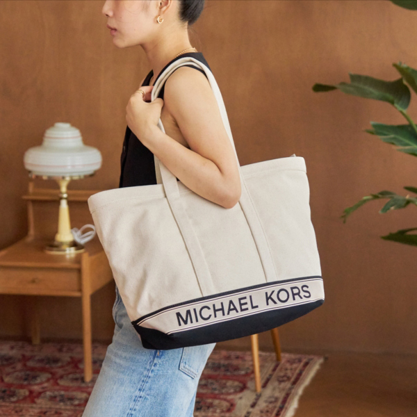 特価セール マイケルコース バッグ レディース トートバッグ キャンバス ホワイト THE MICHAEL BAG LG EW TOTE  30R4G01T7C 006 MICHAEL KORS A4対応